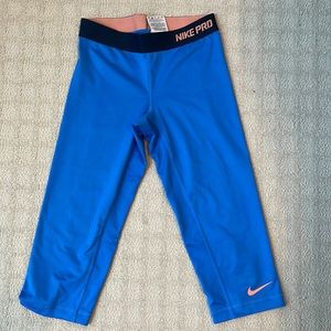 Nike Pro dri-fit cropped leggings size XS